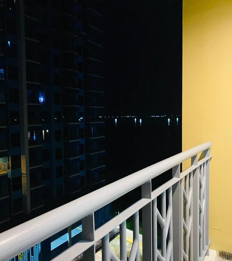 Apartment Savvy Suites Combined 5Br Near Okada Manila